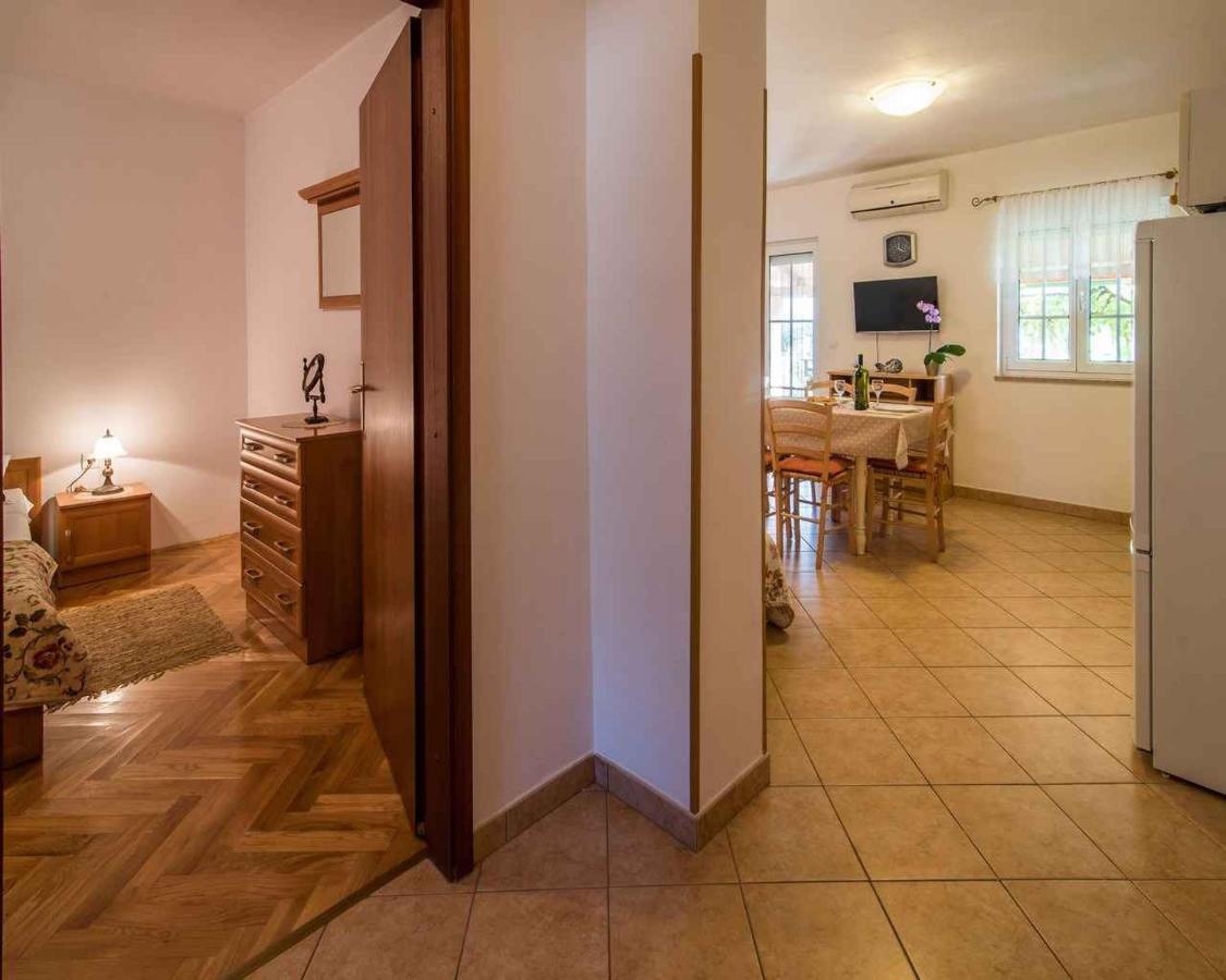 Apartments In Vrbnik/Insel Krk 13597 Esterno foto