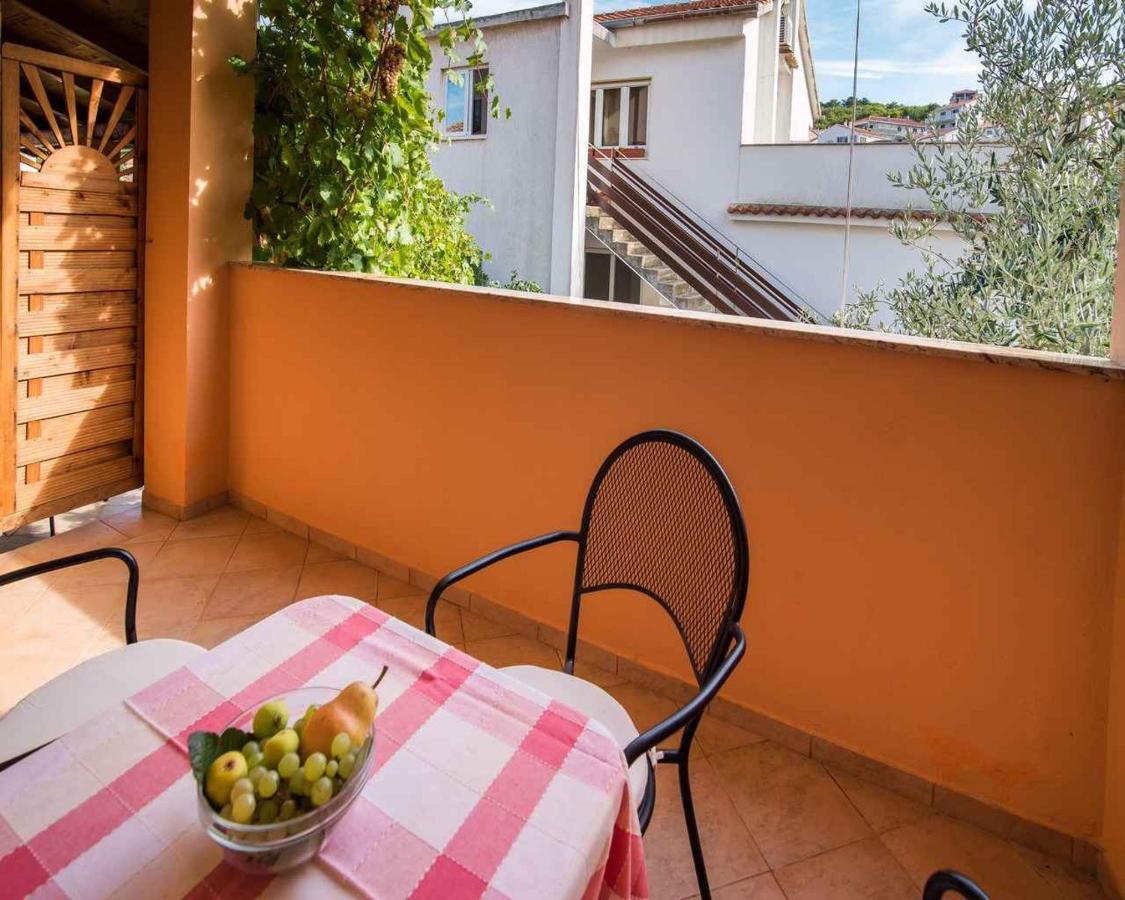 Apartments In Vrbnik/Insel Krk 13597 Esterno foto