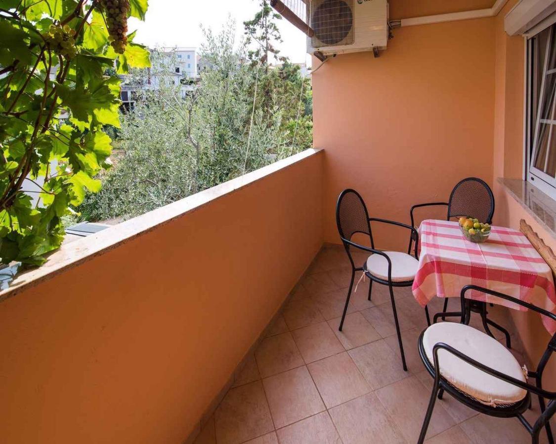 Apartments In Vrbnik/Insel Krk 13597 Esterno foto